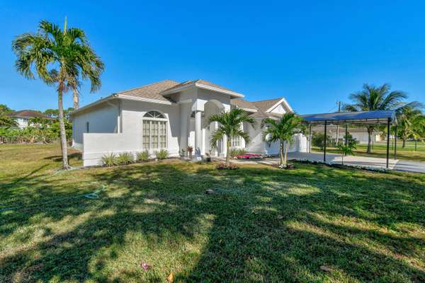 15935 N 78th PL, The Acreage, FL 33470