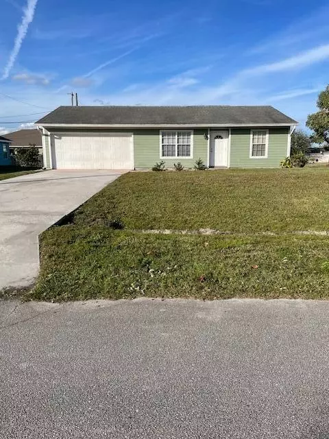 1001 SW Dartmouth AVE, Port Saint Lucie, FL 34953