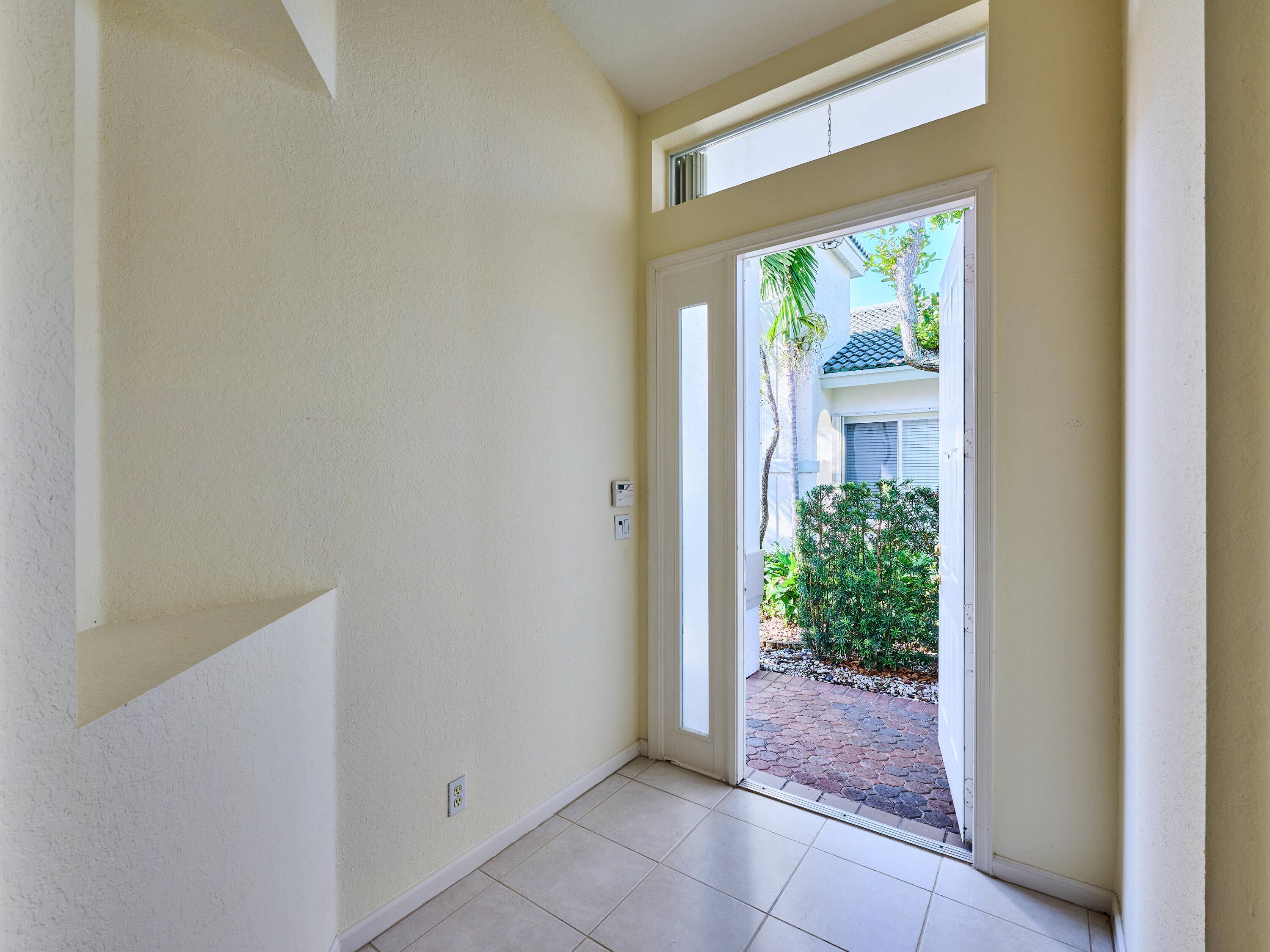 Boynton Beach, FL 33472,8071 Brindisi LN