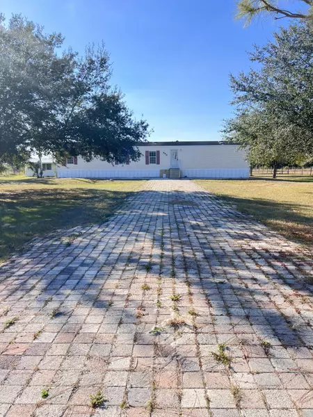 540 N Granja ST, Clewiston, FL 33440