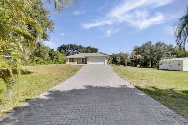 Palm Beach Gardens, FL 33418,16592 N 74th AVE