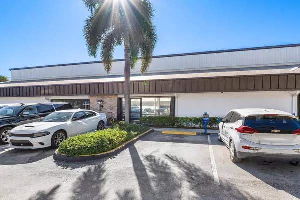 Lake Worth Beach, FL 33461,1979 N 10th AVE