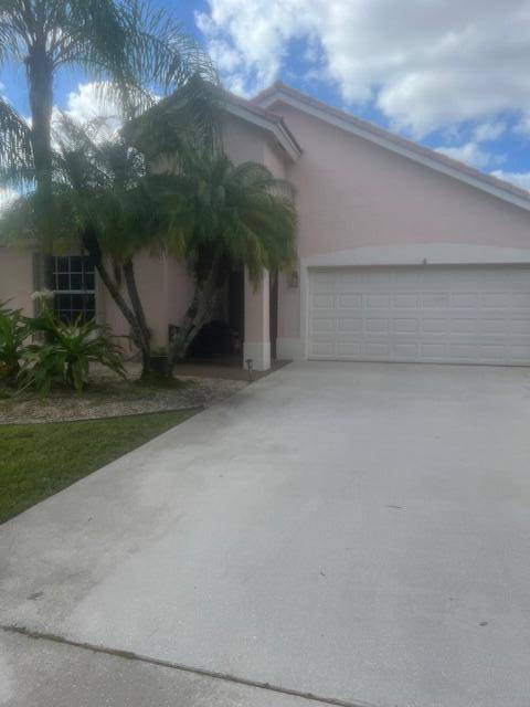 104 Preserve DR, Royal Palm Beach, FL 33411