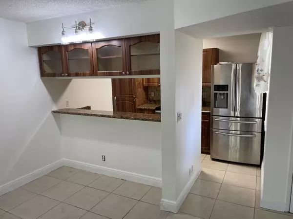 Coral Springs, FL 33065,2720 Forest Hills BLVD 204
