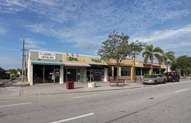 Lake Worth Beach, FL 33460,409 Lake AVE