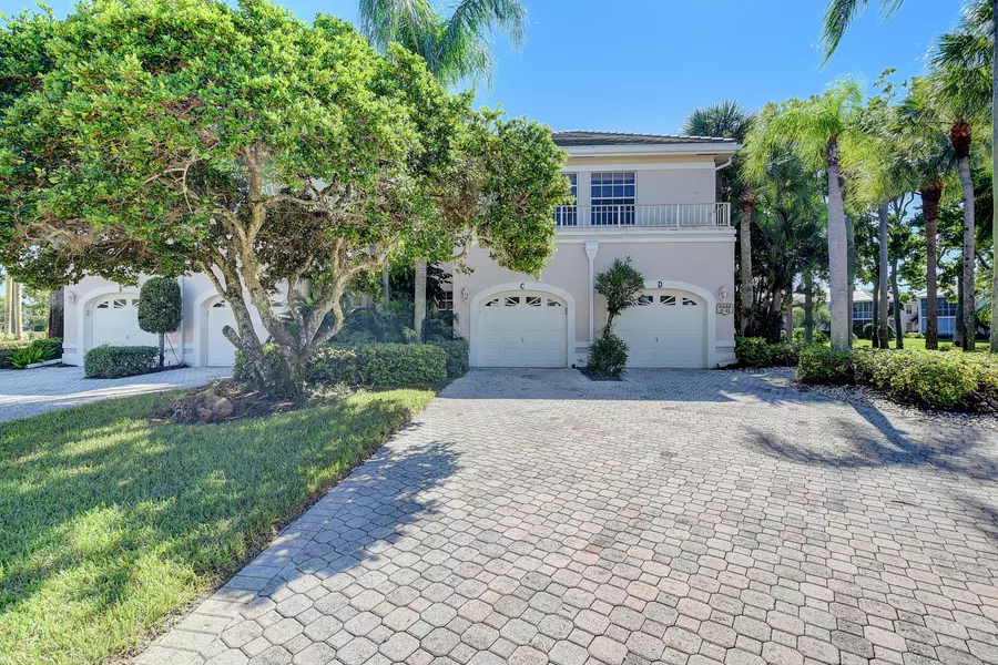 5233 N Lake Catalina DR C, Boca Raton, FL 33496