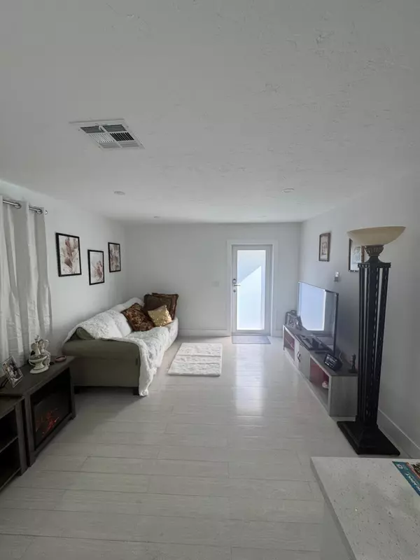 Riviera Beach, FL 33404,1151 W 4th ST