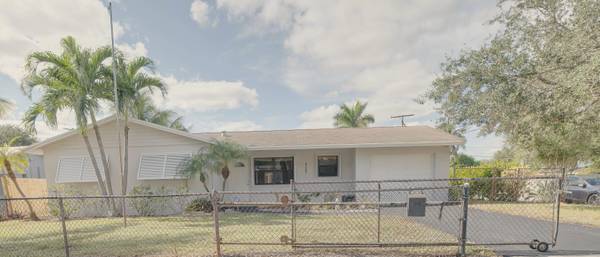 117 NW 3rd ST, Boynton Beach, FL 33435