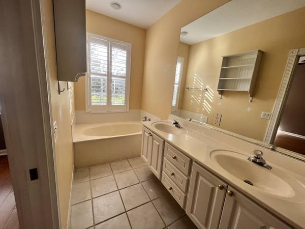 Jupiter, FL 33458,145 Wentworth CT