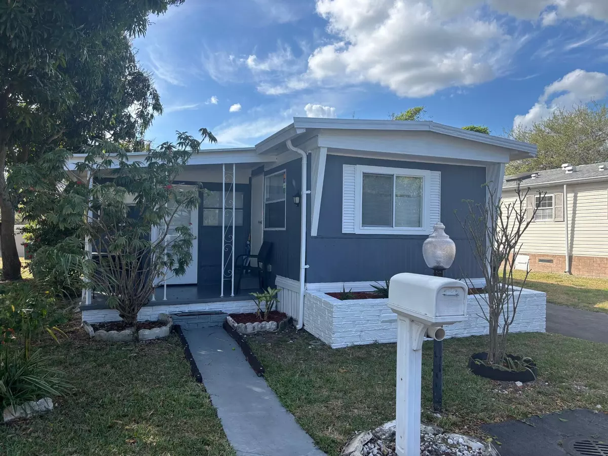 Coconut Creek, FL 33073,6931 NW 45th TER