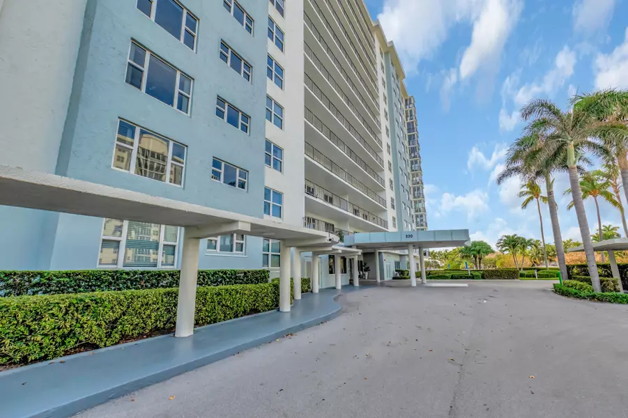 220 Macfarlane DR S-505, Delray Beach, FL 33483