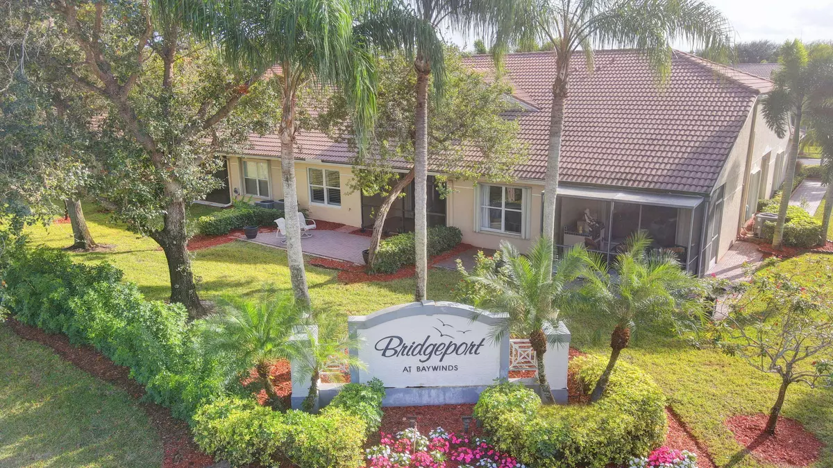 West Palm Beach, FL 33411,9383 Bridgeport DR