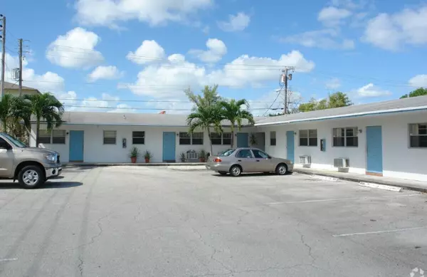 Lake Worth, FL 33460,1525 S N ST 6