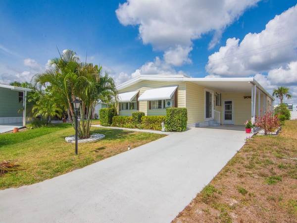 Jensen Beach, FL 34957,196 NE Emerald DR