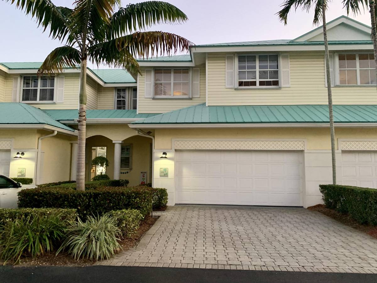 Lake Worth, FL 33462,142 Barefoot Cove