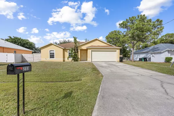 253 SW De Gouvea TER, Port Saint Lucie, FL 34984