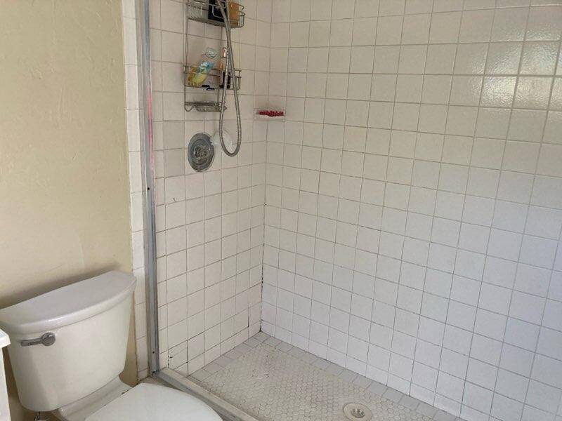 St. Petersburg, FL 33702,8143 NE Overlook PL