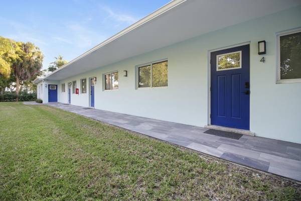 898 SE 2nd PL 2, Deerfield Beach, FL 33441