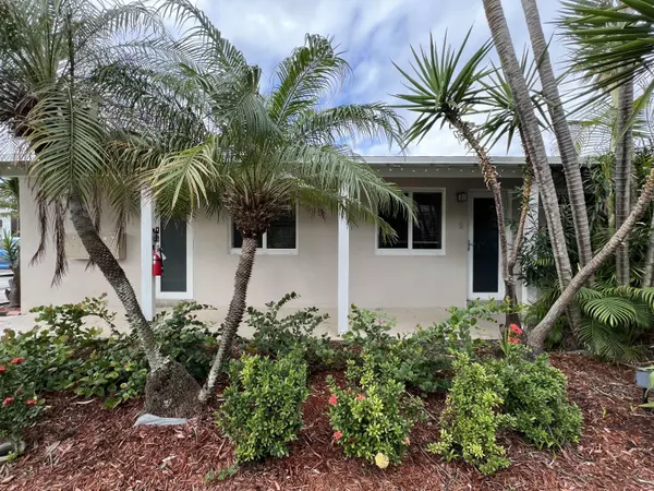 Palm Beach Shores, FL 33404,113 Edwards LN 2