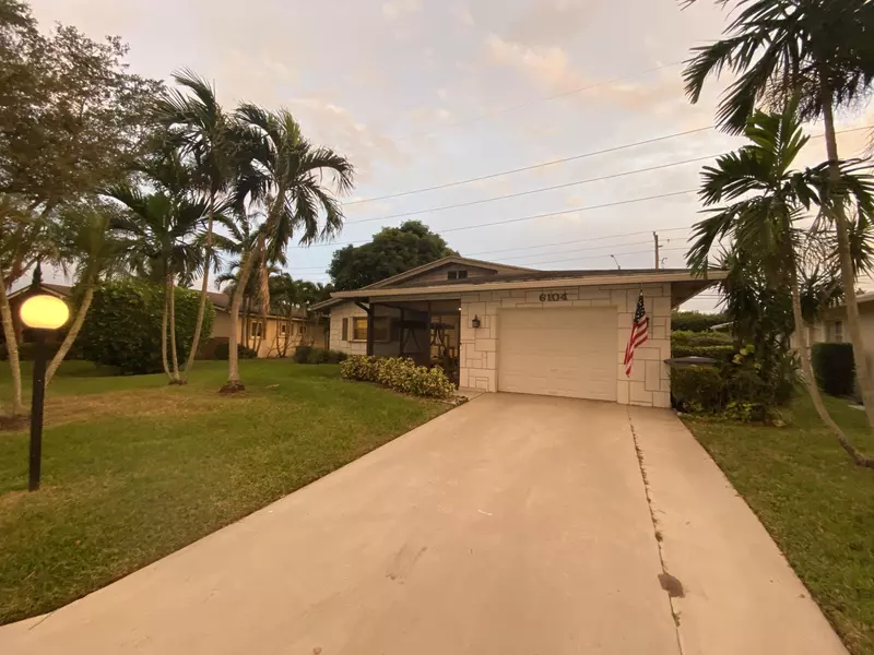 6104 Stanley LN, Delray Beach, FL 33484