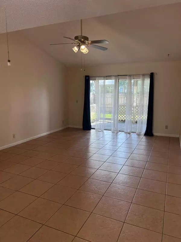 Jupiter, FL 33458,108 Pinewood CT