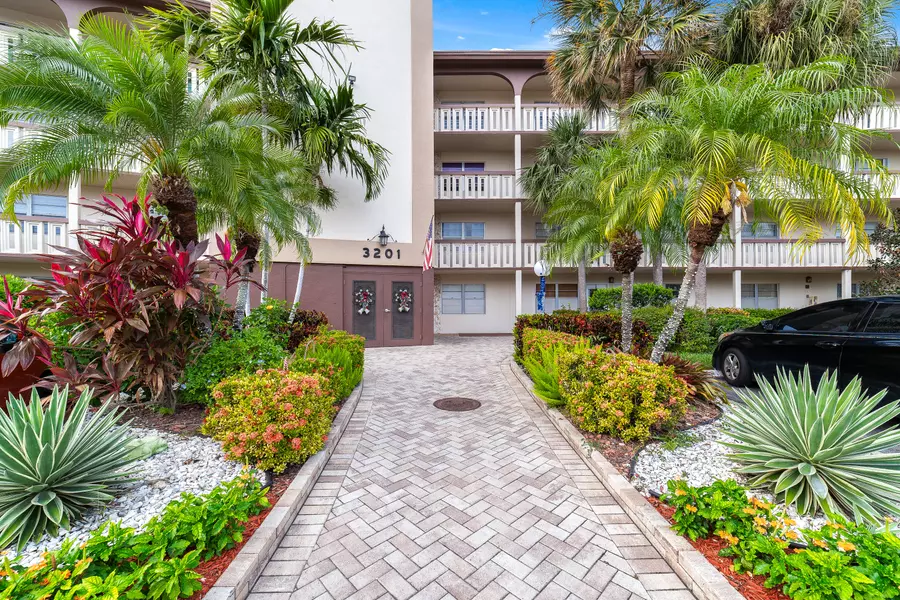 3201 Portofino PT D2, Coconut Creek, FL 33066