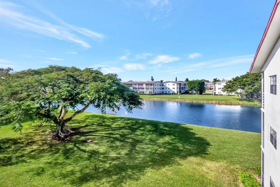 536 Fanshaw M, Boca Raton, FL 33434