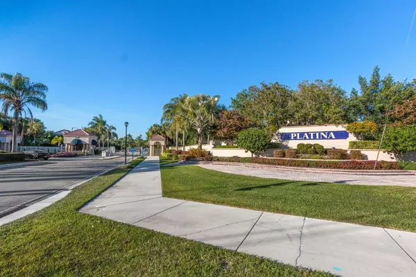 5267 Europa DR C, Boynton Beach, FL 33437