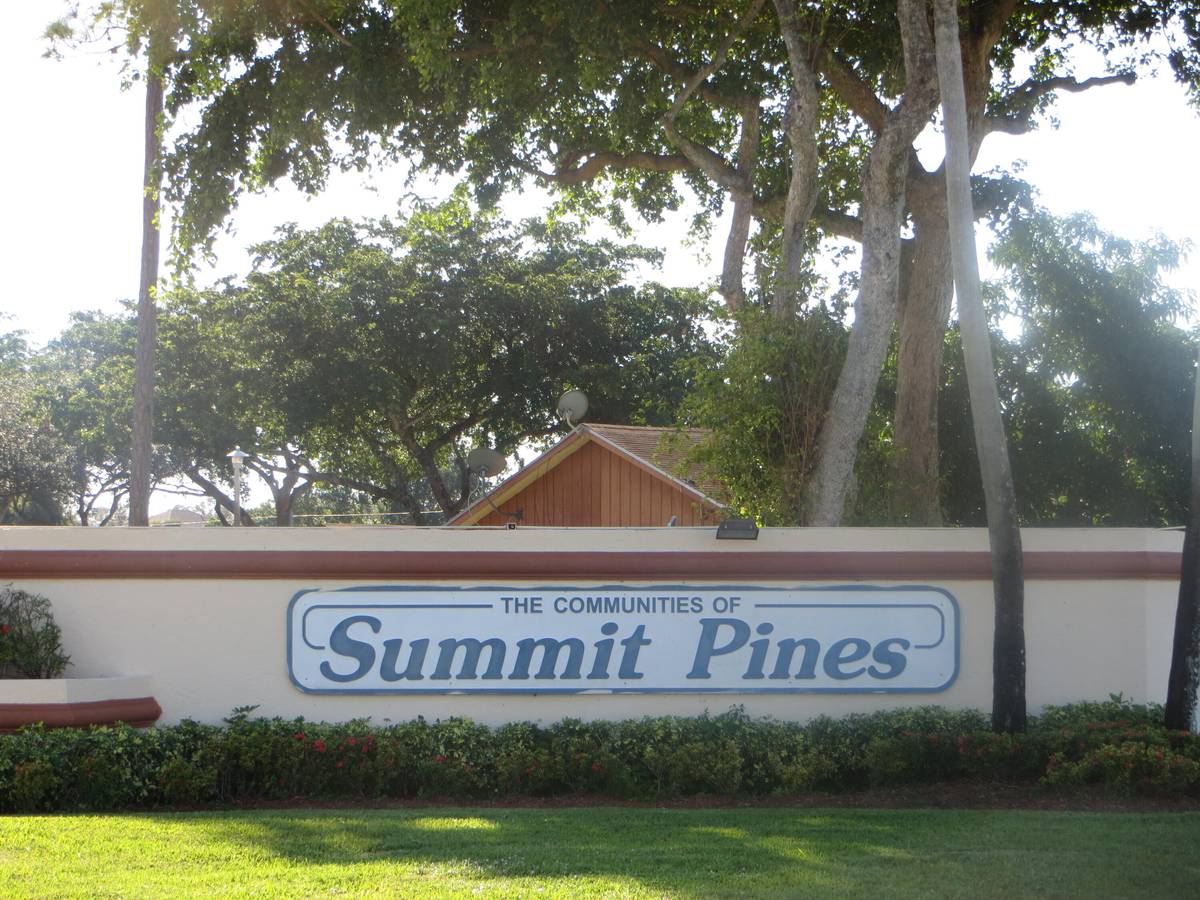 West Palm Beach, FL 33415,1040 Summit Place CIR A