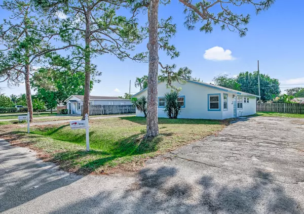 Lake Worth, FL 33463,4776 Carver ST