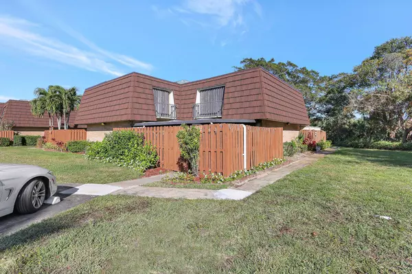 5852 SE Riverboat DR 321, Stuart, FL 34997