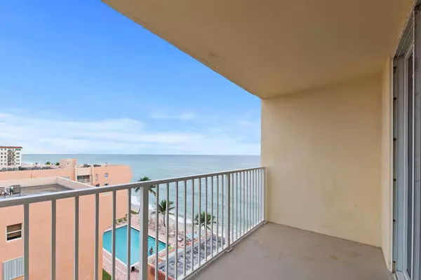 3540 S Ocean BLVD 805, South Palm Beach, FL 33480