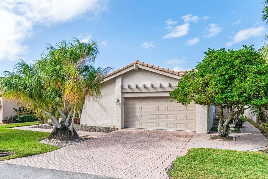 5711 Lakeview Mews DR, Boynton Beach, FL 33437