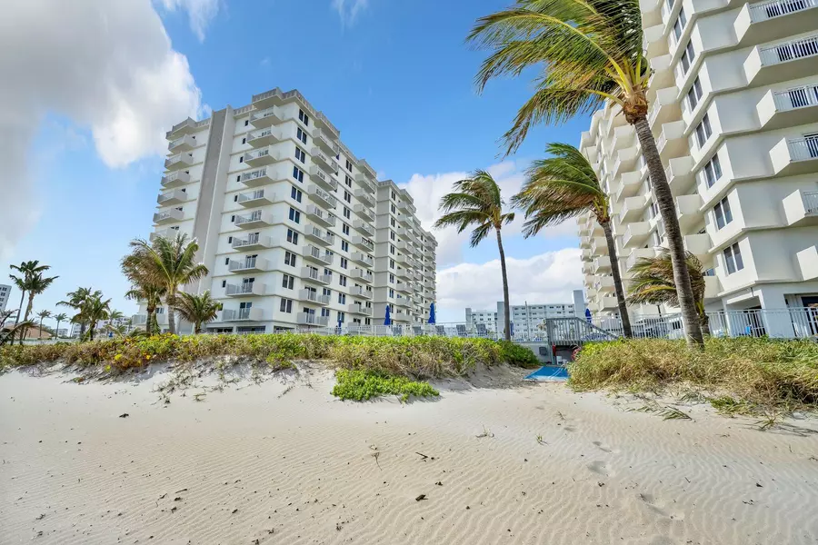 3301 S Ocean BLVD 104, Highland Beach, FL 33487