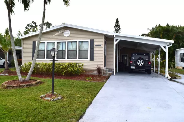 8231 Cinnamon LN,  Port Saint Lucie,  FL 34952