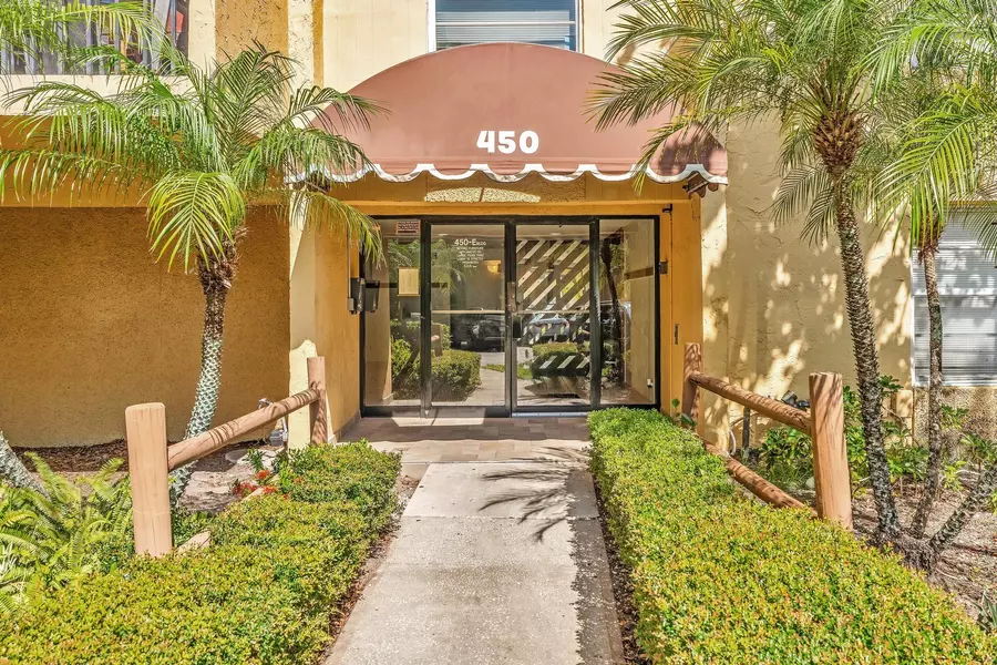 450 NW 20th ST 312, Boca Raton, FL 33431