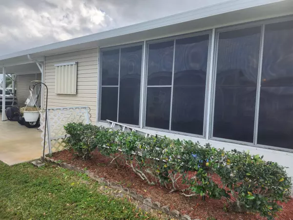 Port Saint Lucie, FL 34952,3775 Satinwood CT