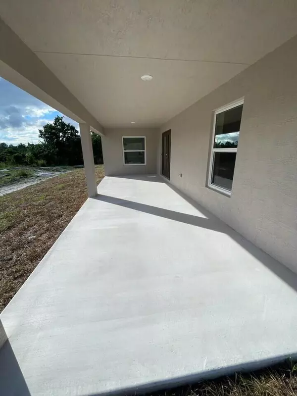 Loxahatchee, FL 33470,17945 N 38th LN