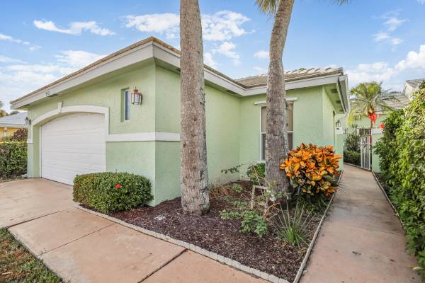 Wellington, FL 33414,2543 Country Golf DR