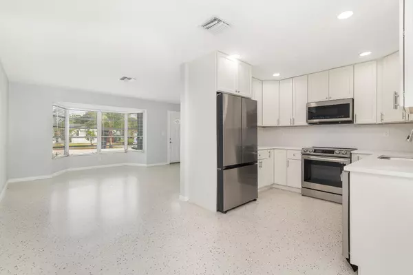 West Palm Beach, FL 33405,250 Arlington RD