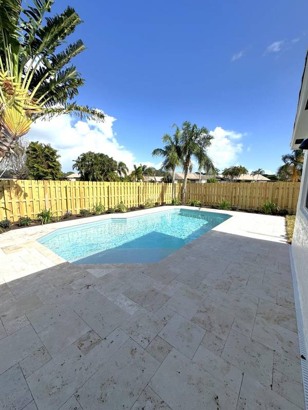 Jupiter, FL 33458,108 Stillwater CIR