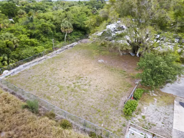 Fort Pierce, FL 34946,5414 Us Highway 1