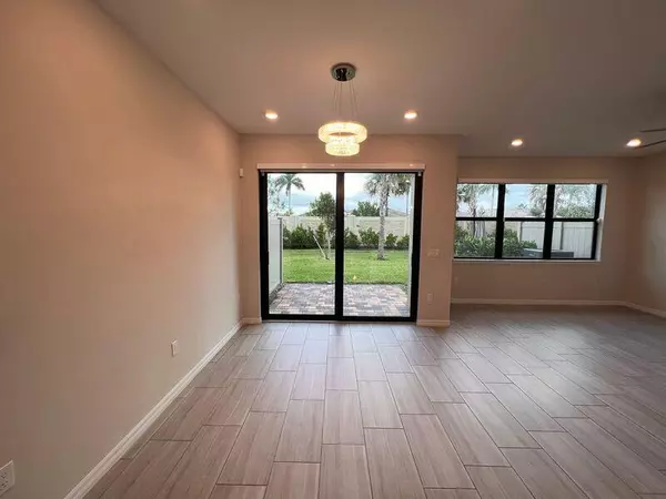 Lake Worth, FL 33467,8177 Cadre Noir RD