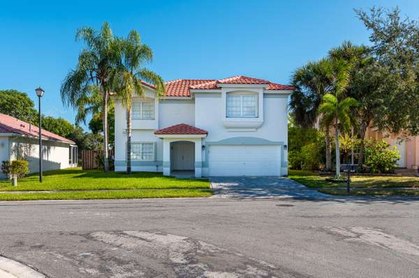 60 Gables BLVD, Weston, FL 33326