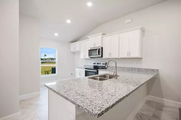 Fort Pierce, FL 34951,5139 Modeno ST