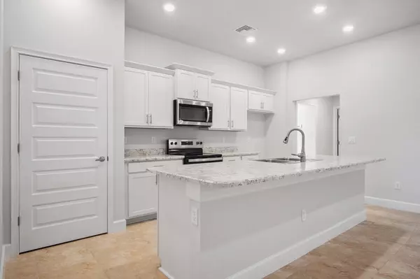 Fort Pierce, FL 34951,5141 Modeno ST