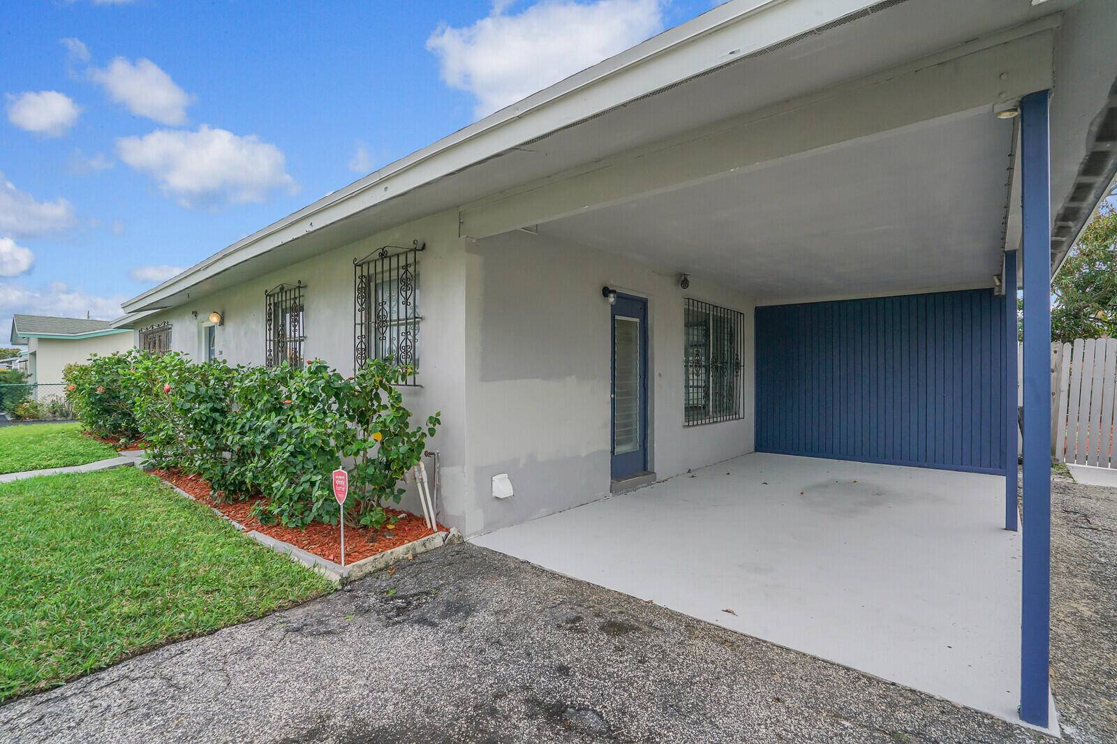 Riviera Beach, FL 33404,301 W 23rd ST