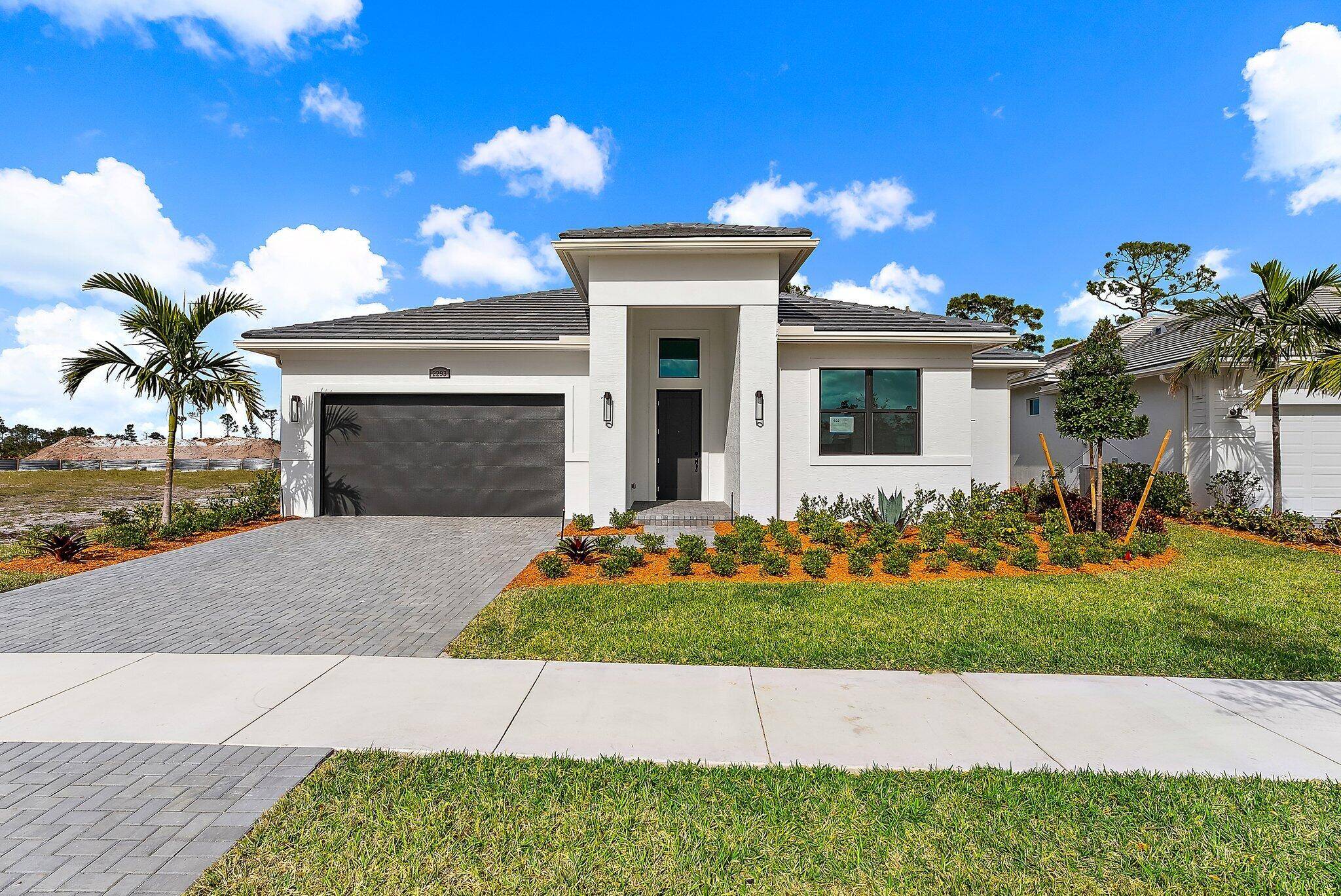 2293 SE Canopy Cove LN, Port Saint Lucie, FL 34984