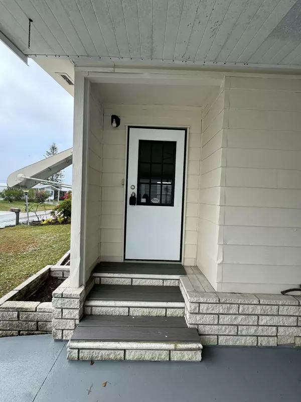 Fort Pierce, FL 34951,85 Lagos Del Norte