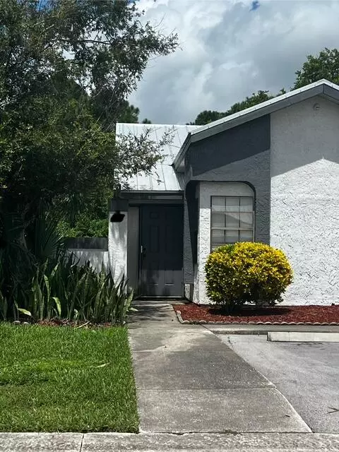 Port Saint Lucie, FL 34953,586 SW Tamworth ST